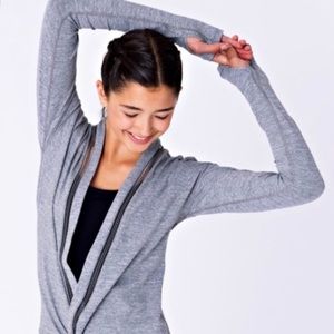 Ivivva Own the Move Shrug